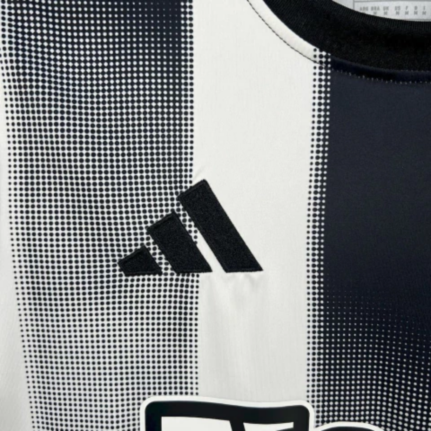 Newcastle United dres - 25/26