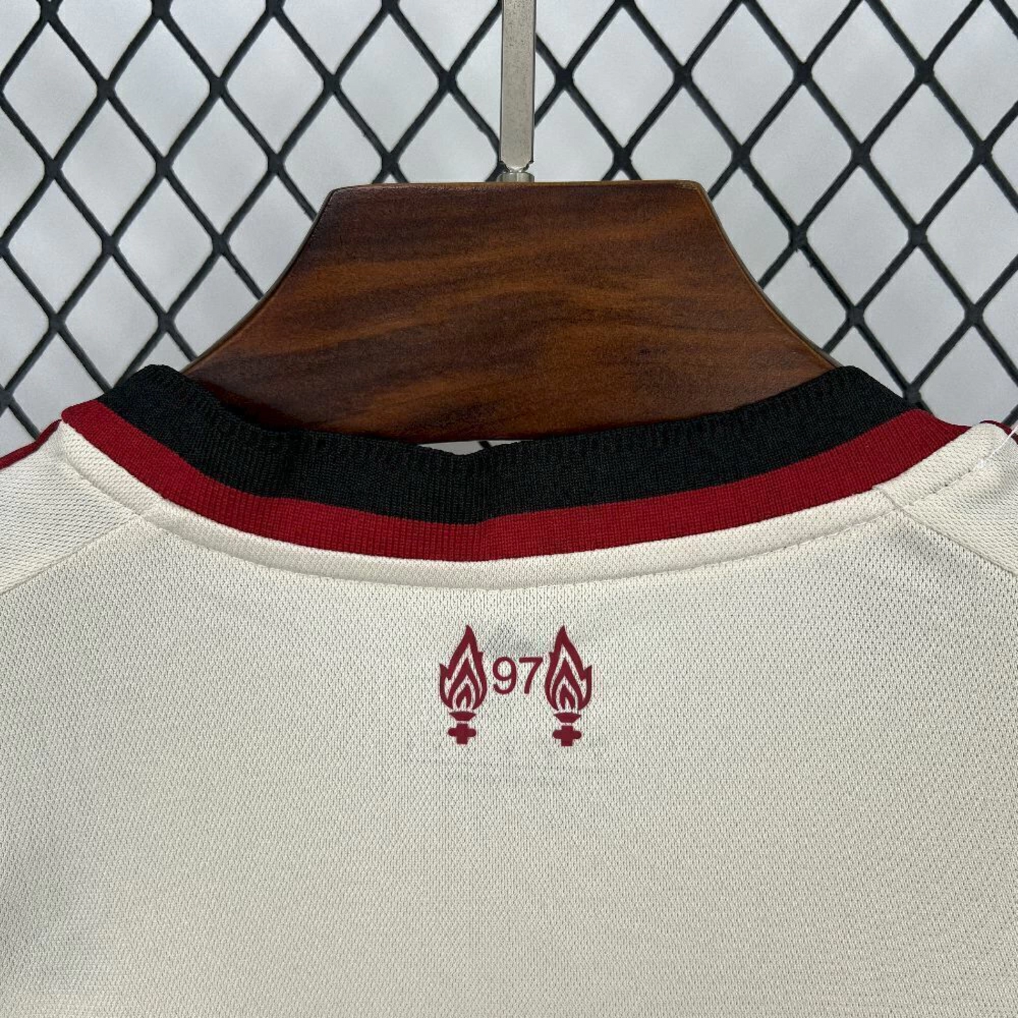 Liverpool dres - 25/26