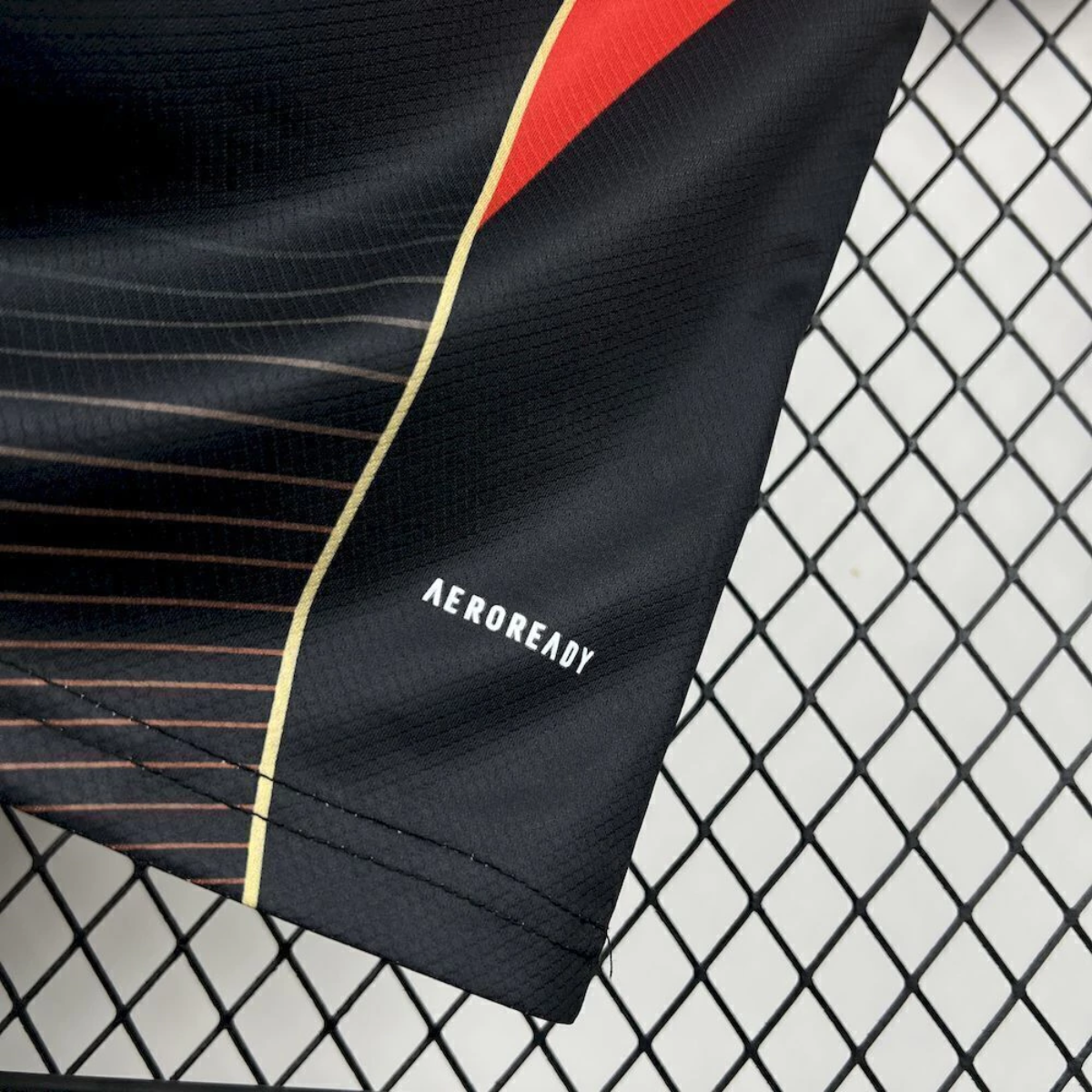 Liverpool Special Edition dres  - 25/26