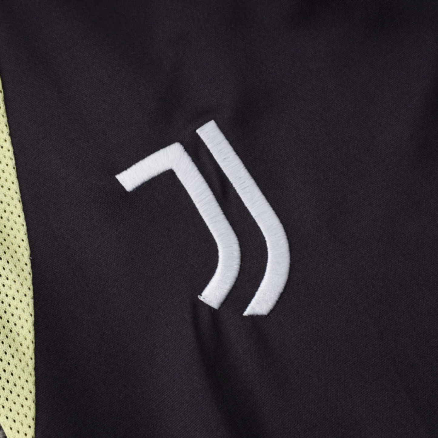 Juventus Training Kit - 25/26