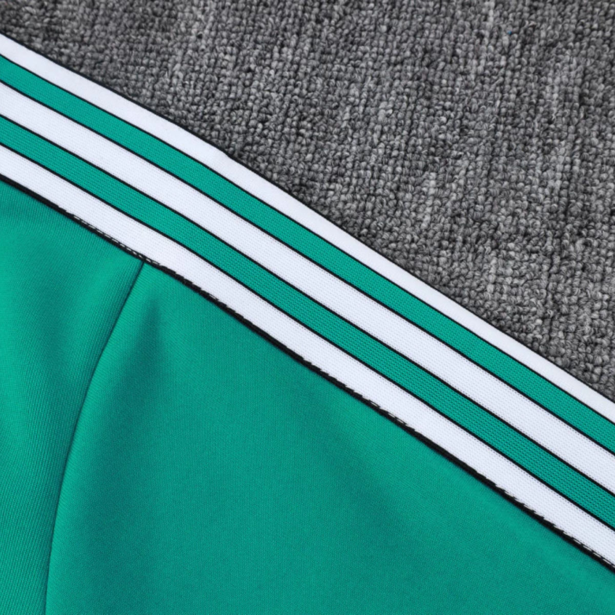 Liverpool Icons Komplet - 25/26