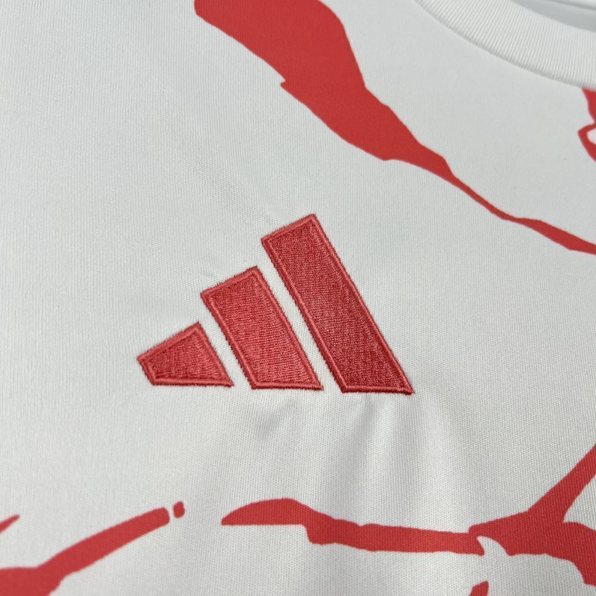 Real Madrid Pre-Match Marvel Avengers dres - 25/26