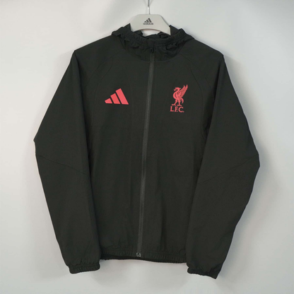 Liverpool All-Black Vjetrovka - 2026/27