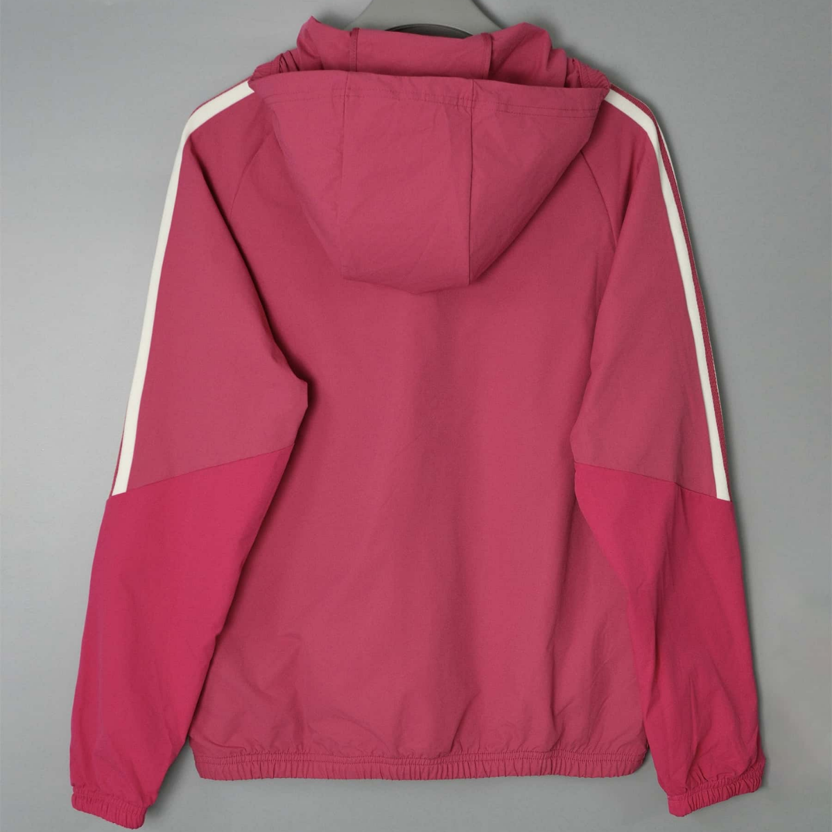 Real Madrid Pink Vjetrovka - 2026/27