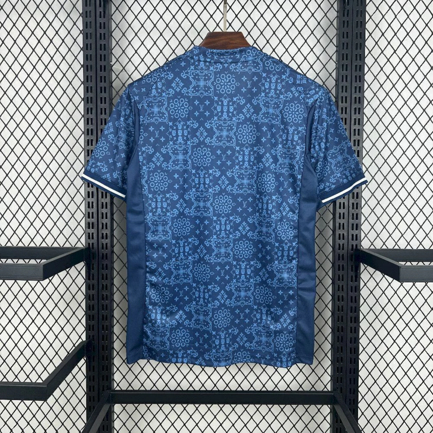 Portugal Louis Vuitton Special Edition dres - 2025