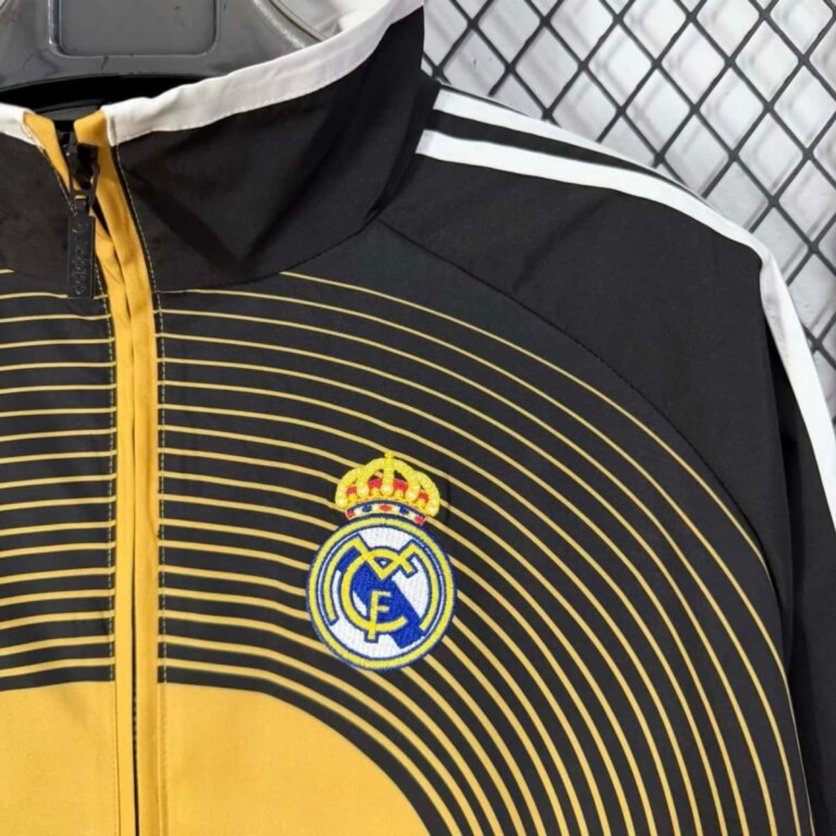 Real Madrid Black-Yellow Track Jakna - 2026/27