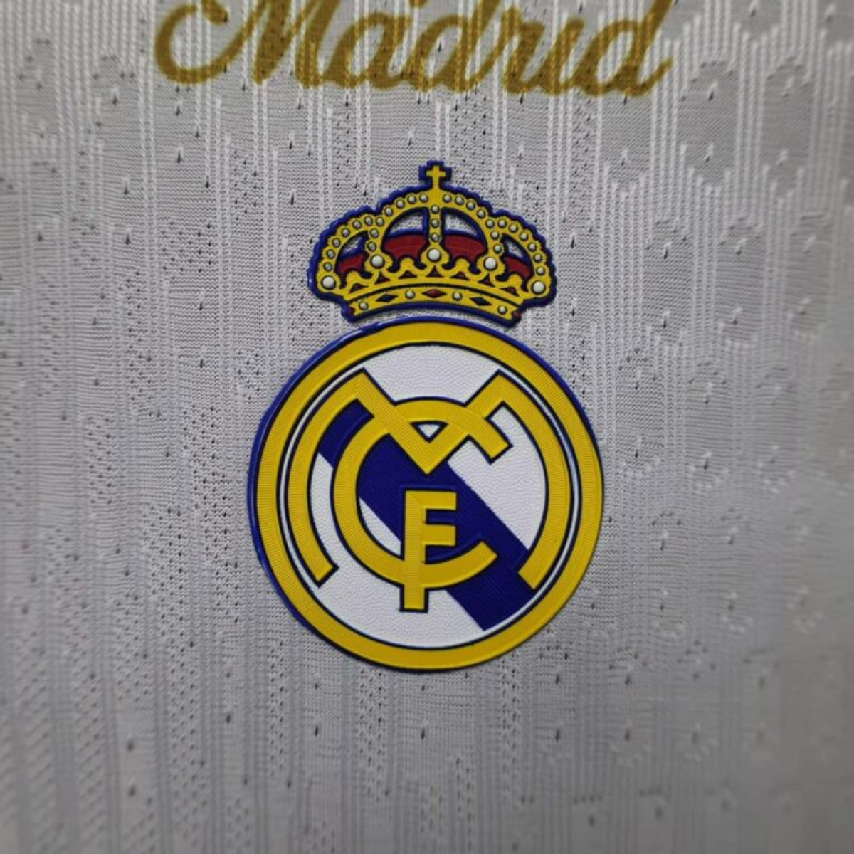 Real Madrid Cream Gold City Special Edition Player Verzija dres - 2026/27
