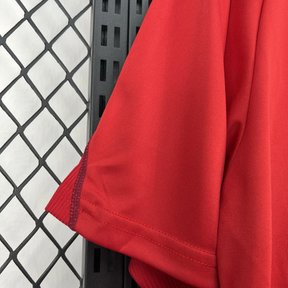 Liverpool Retro dres - 02/04