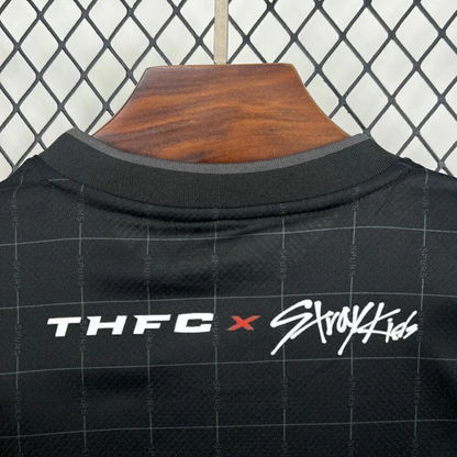 Tottenham Stray Kids x London Special Edition dres - 25/26