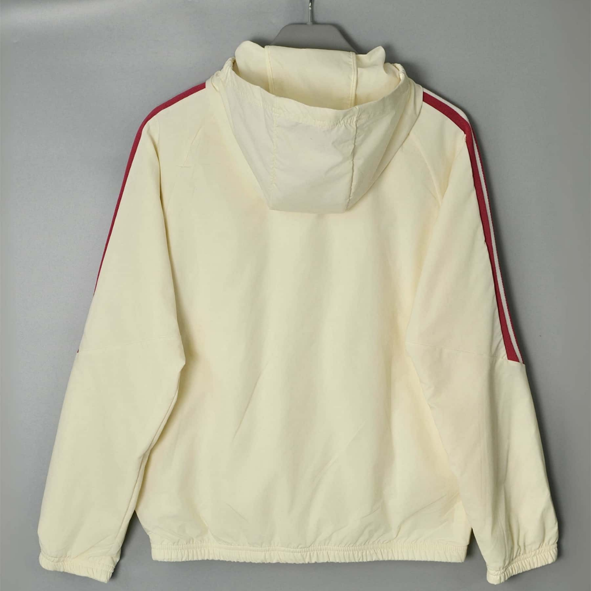 Real Madrid Beige Vjetrovka - 2026/27