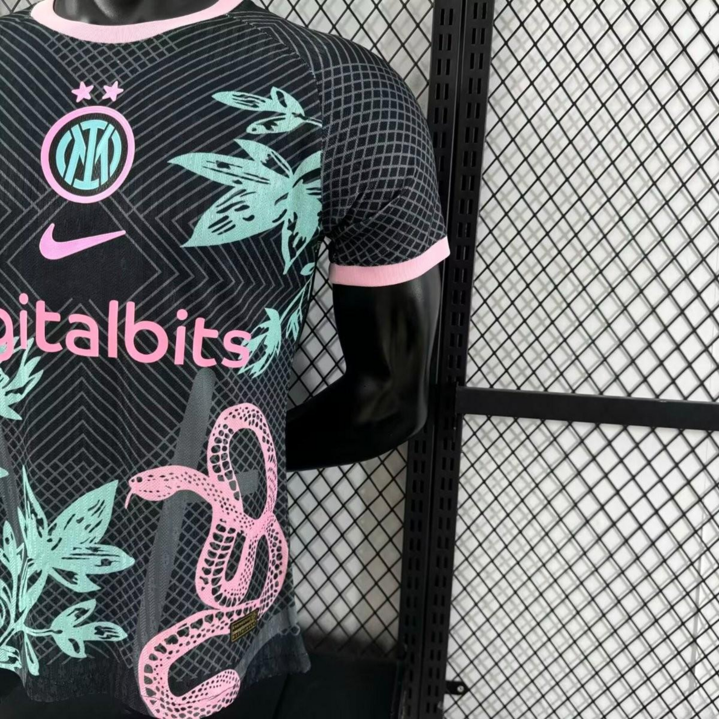 Inter Player Verzija "Black with Snake and Floral Pattern" dres - 25/26