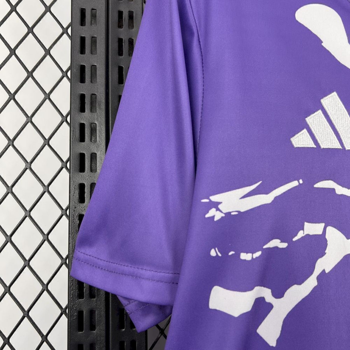 Real Madrid Pre-Match Marvel Avengers dres - 25/26