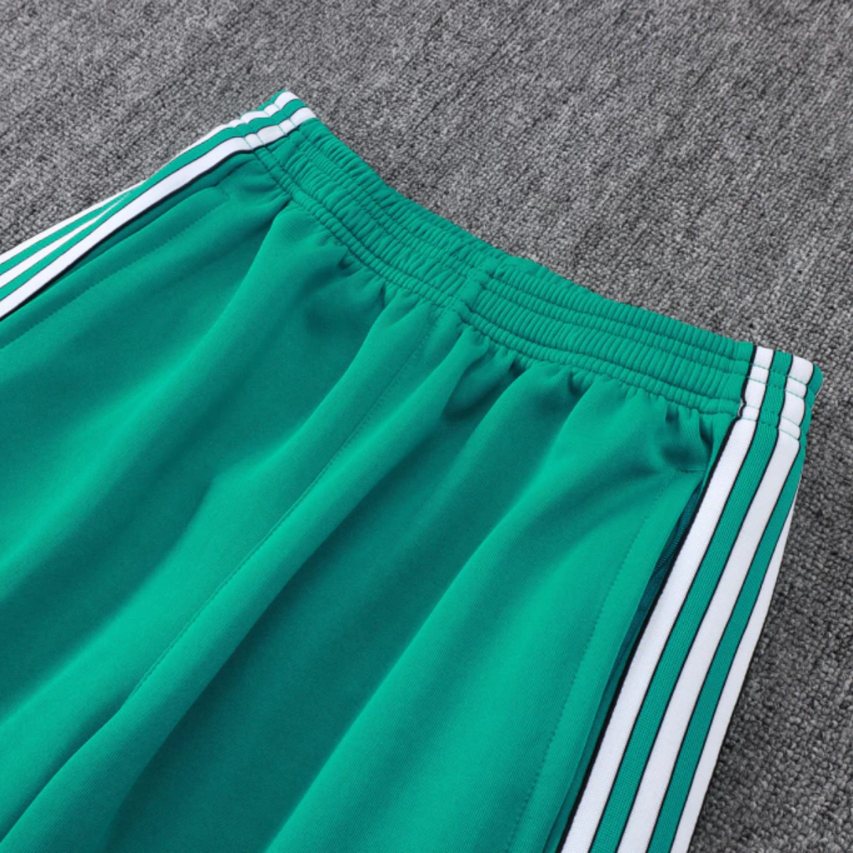 Liverpool Icons Komplet - 25/26