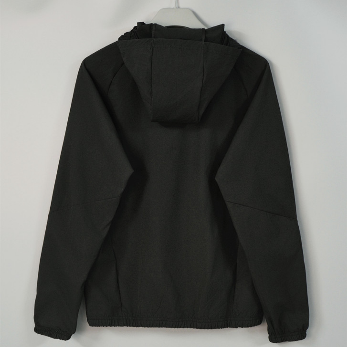 Manchester United All-Black Vjetrovka - 2026/27